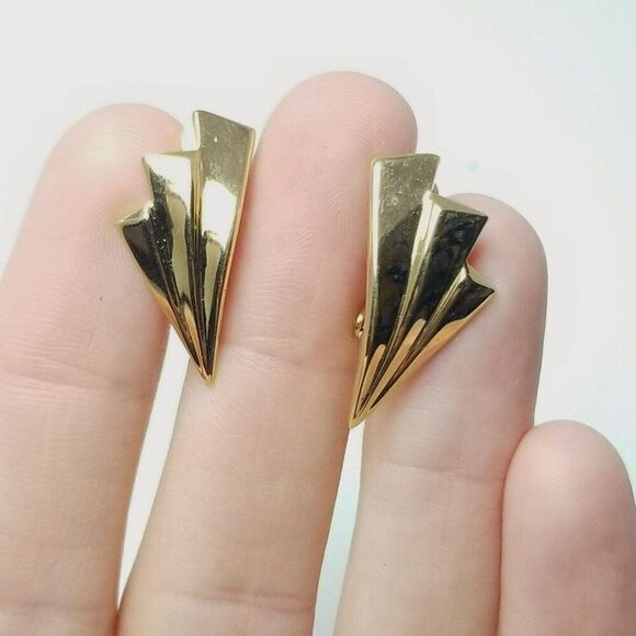 Vintage Napier Gold Tone Fan Shape Clip On Earrings, Retro Signed Estate - Picture 1 of 7